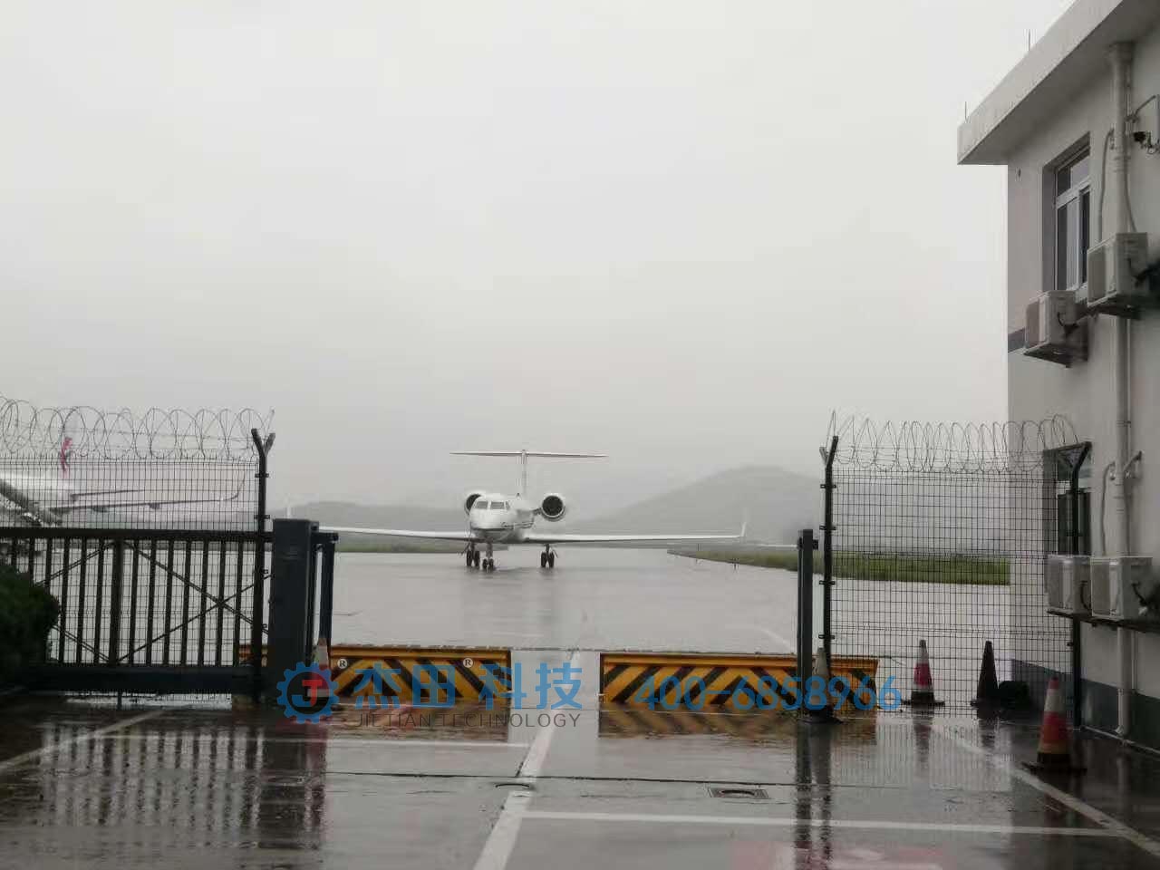 舟山機(jī)場(chǎng)路障機(jī)案例 - 中出網(wǎng)-智能出入口與停車充電門戶