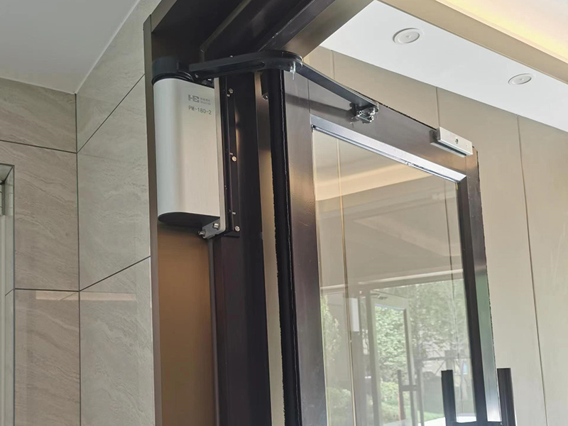 曲臂式開門機(jī) - 中出網(wǎng)-智能出入口與停車充電門戶