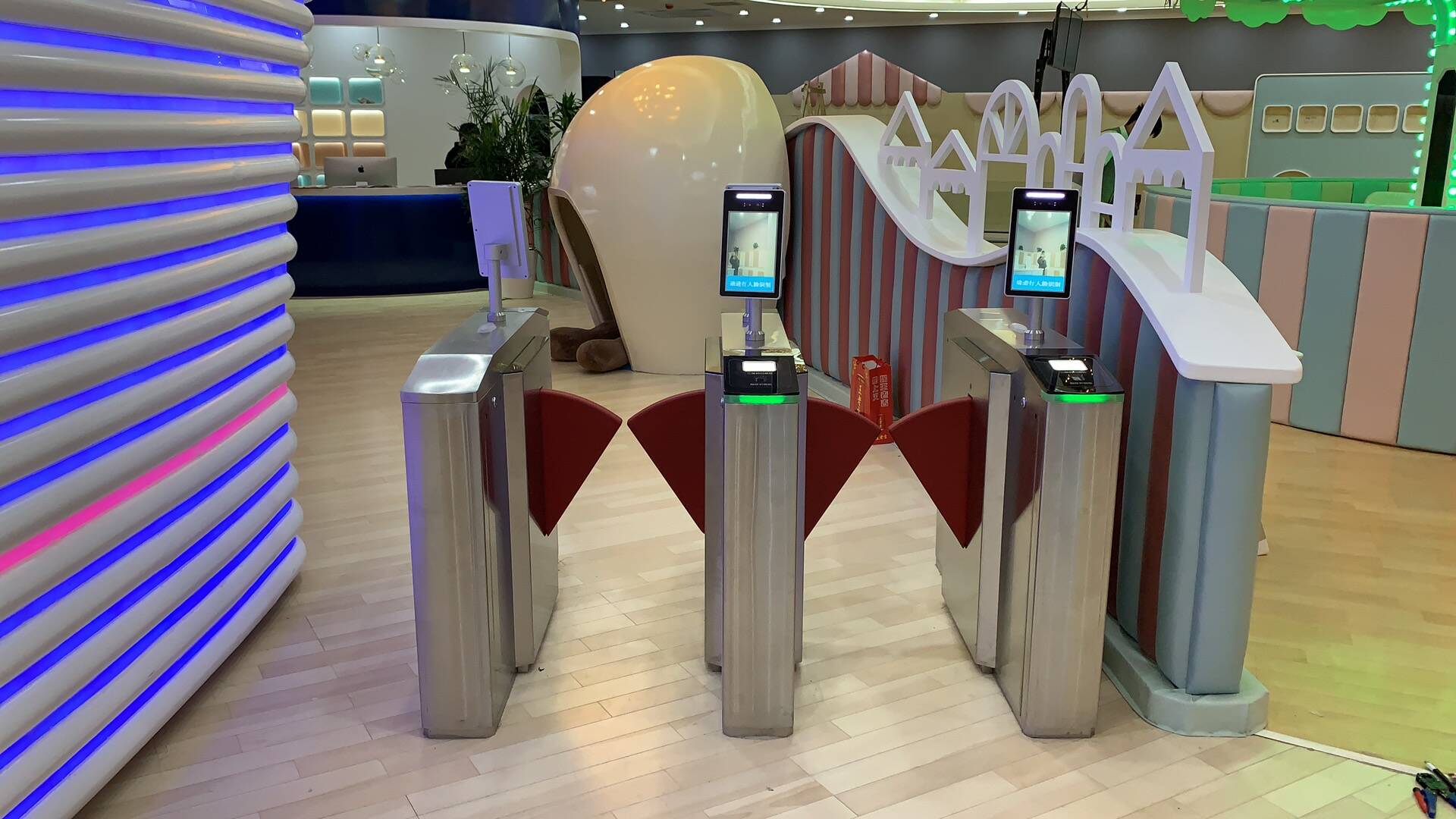 游樂(lè)園檢票閘機(jī)