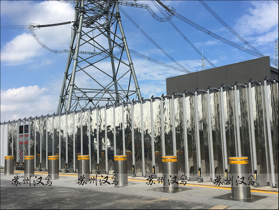 國家電網(wǎng)蘇州站全自動防撞路樁昂首屹立