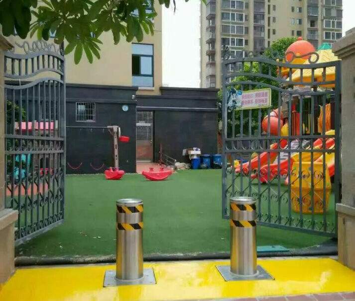 幼兒園門口升降柱案例 - 中出網(wǎng)-智能出入口與停車充電門戶