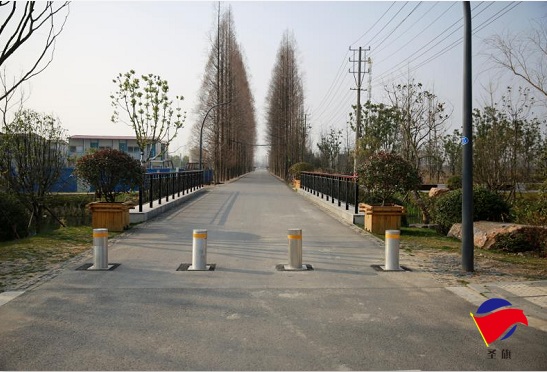 公園升降柱案例 - 中出網(wǎng)-智能出入口與停車充電門戶