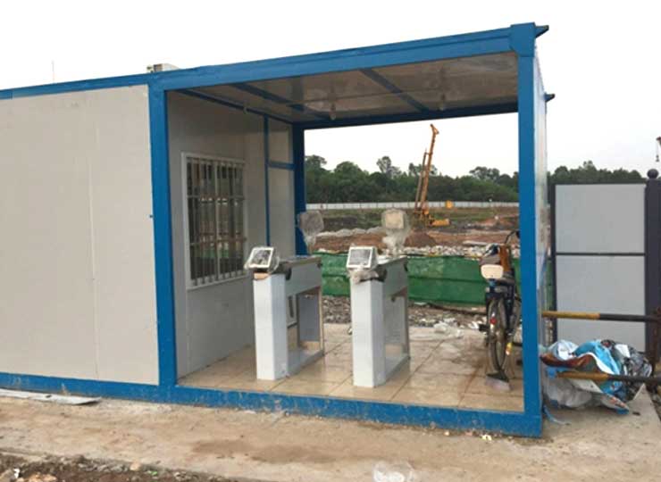 深圳市房地產(chǎn)工地通道閘案例 - 中出網(wǎng)-智能出入口與停車(chē)充電門(mén)戶(hù)