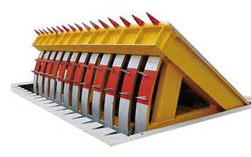 路障機(jī) - 翻板式液壓路障機(jī)