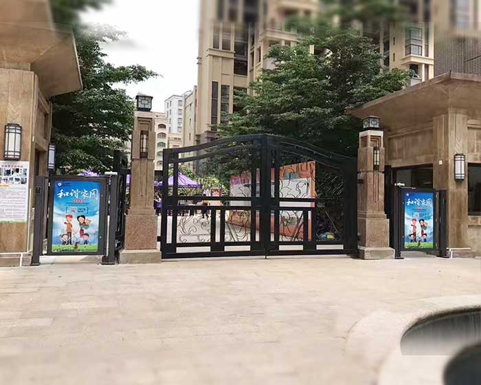 惠州天翔華利苑小區(qū)應(yīng)用廣告門案例 - 中出網(wǎng)-智能出入口與停車充電門戶