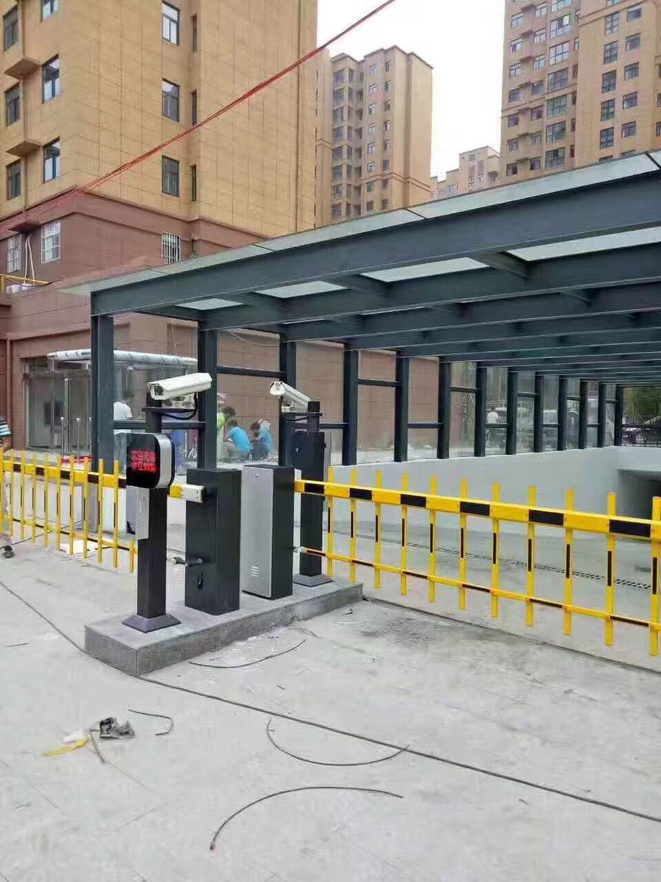 番禺區(qū)人民武裝部道閘案例 - 中出網(wǎng)-智能出入口與停車充電門戶