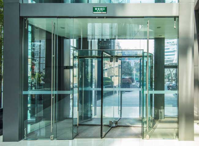 水晶旋轉(zhuǎn)門