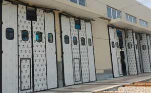 大連地鐵工業(yè)門(mén)案例 - 中出網(wǎng)-智能出入口與停車(chē)充電門(mén)戶(hù)