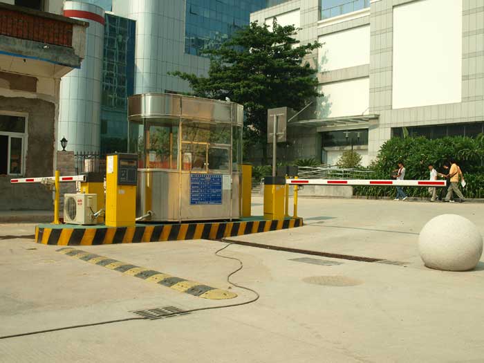 福建廈門(mén)醫(yī)藥公司道閘案例 - 中出網(wǎng)-智能出入口與停車充電門(mén)戶