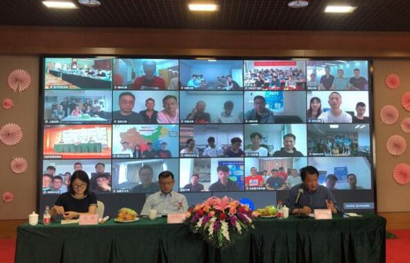 藍(lán)卡召開云年度工作會(huì)議