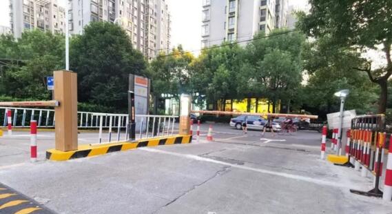 藍(lán)卡AIoT無人化停車場管理系統(tǒng)