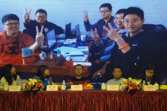 祝藍(lán)卡全體同仁2021年事業(yè)更上一層樓