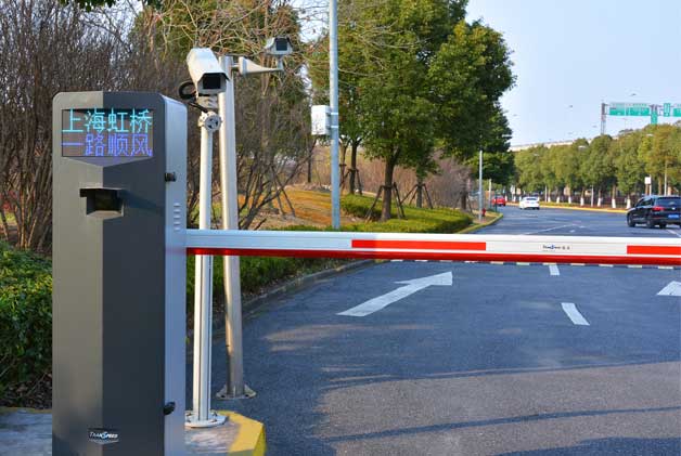 上海虹橋國際機(jī)場停車場系統(tǒng)案例 - 中出網(wǎng)-智能出入口與停車充電門戶