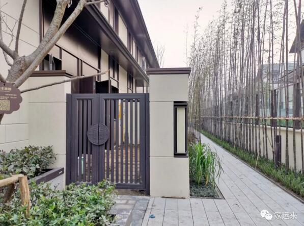 龍湖?長灘原麓新中式合院門