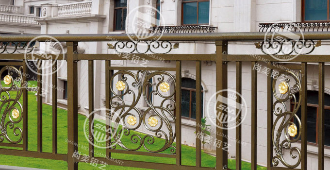 鋁藝護(hù)欄 - 豪華陽(yáng)臺(tái)扶欄