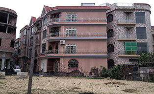 順德農貿市場拉閘門工程案例 - 中出網-智能出入口與停車充電門戶