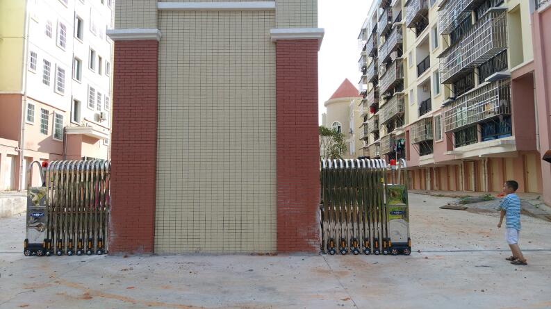 興國(guó)縣和諧欣城伸縮門(mén)案例 - 中出網(wǎng)-智能出入口與停車充電門(mén)戶