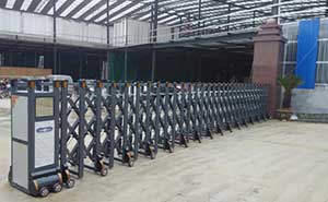 南康文建永德利建材有限公司伸縮門案例 - 中出網(wǎng)-智能出入口與停車充電門戶