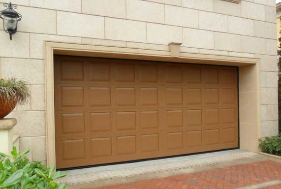 實(shí)木車庫(kù)門