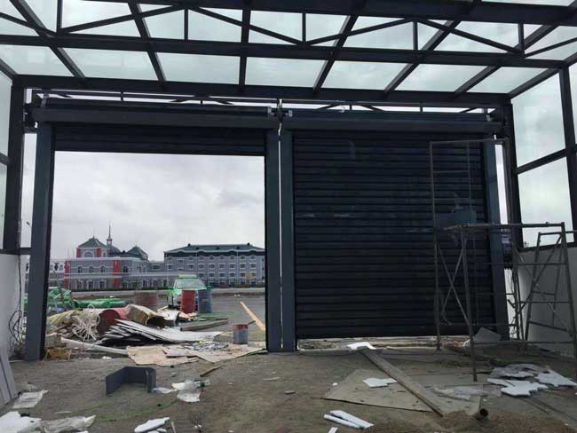 鋁合金工業(yè)車庫門