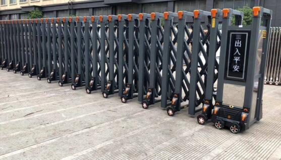 景瑞鏡溪綠汀選擇杭州出安智能伸縮門是明智之舉