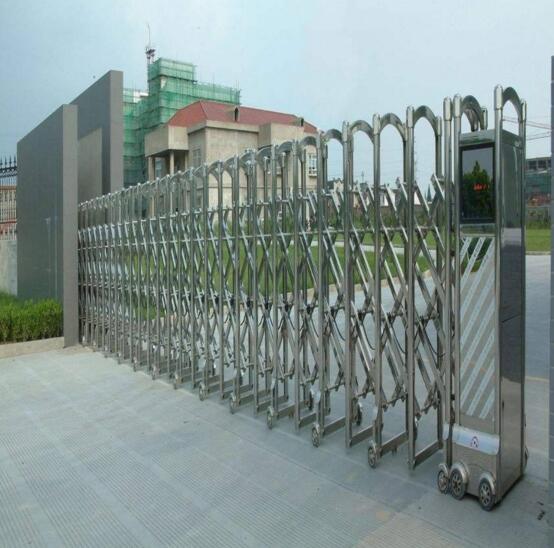 三湘印象森林海尚選用杭州出安智能電動伸縮門