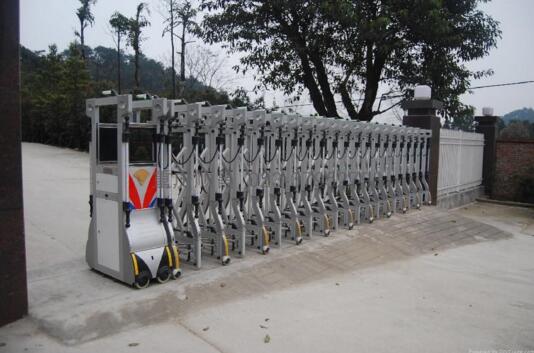 遠(yuǎn)洋西溪公館大門口的電動伸縮門由杭州出安智能提供