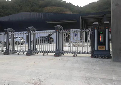 魚躍龍門工程案例 - 中出網(wǎng)-智能出入口與停車充電門戶