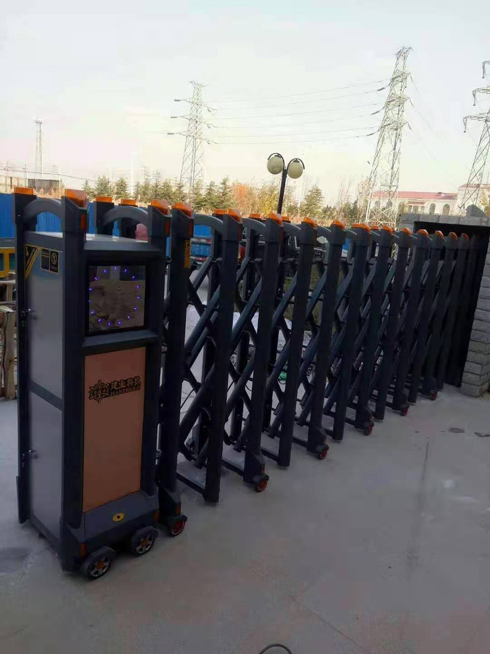 變形金剛系列案例 - 中出網(wǎng)-智能出入口與停車(chē)充電門(mén)戶(hù)