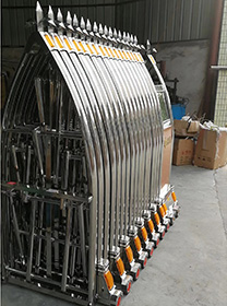 奔騰工程案例 - 中出網-智能出入口與停車充電門戶