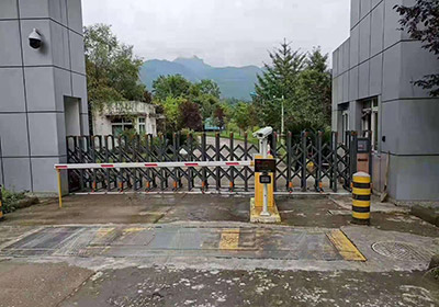 步步高系列案例 - 中出網(wǎng)-智能出入口與停車充電門戶