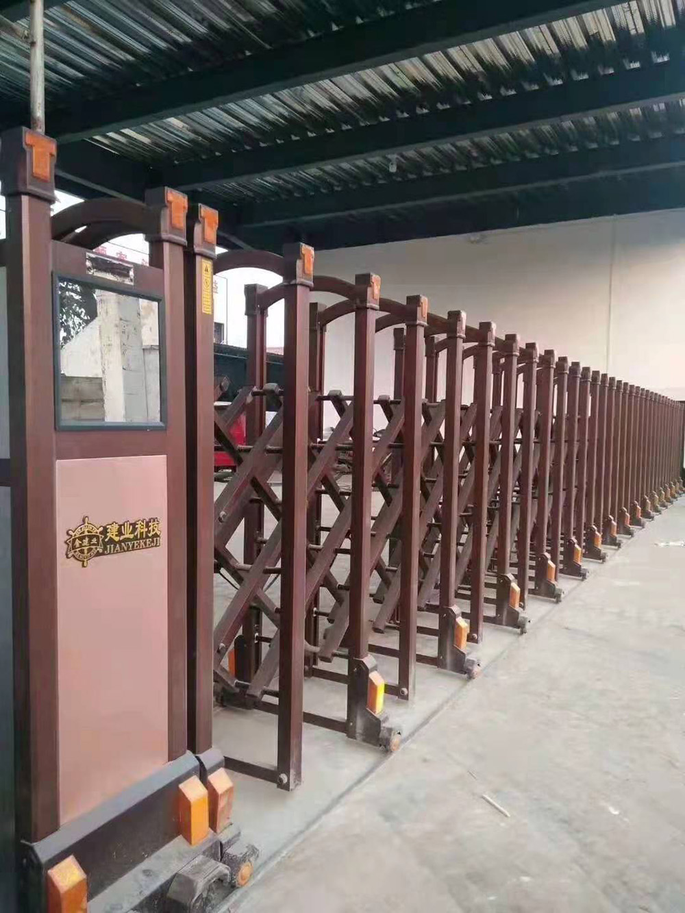 步步高系列案例 - 中出網-智能出入口與停車充電門戶