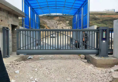 懸浮門系列工程案例 - 中出網(wǎng)-智能出入口與停車充電門戶