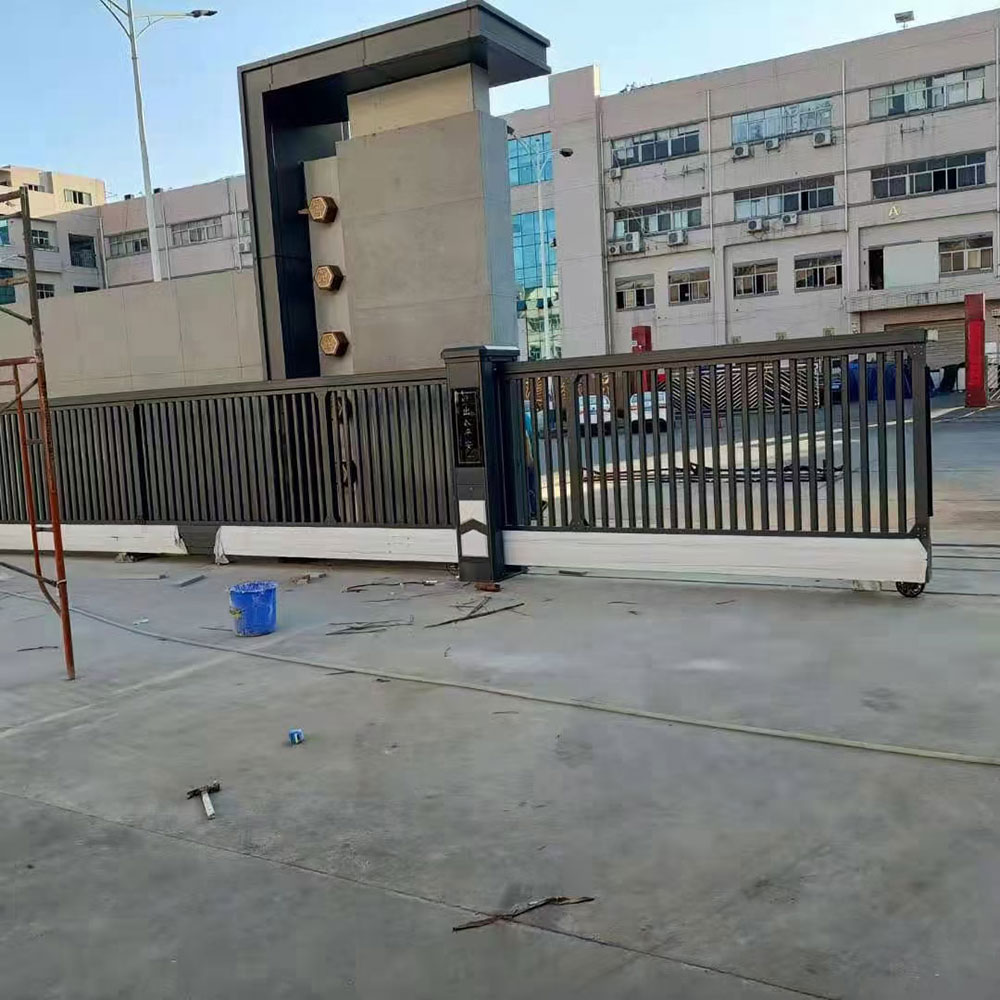 平移門系列案例 - 中出網-智能出入口與停車充電門戶