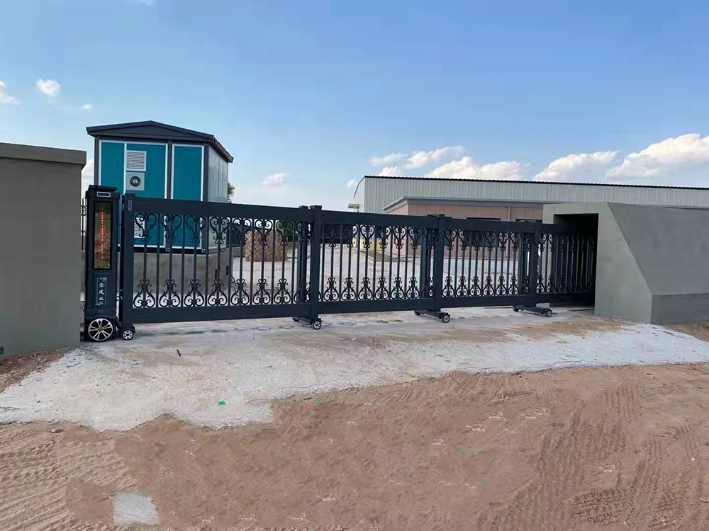 段滑門系列案例 - 中出網-智能出入口與停車充電門戶