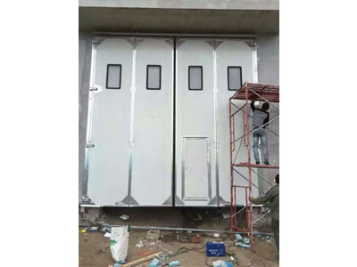 工業(yè)折疊門