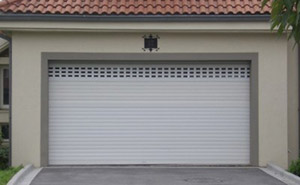 翻板車庫門 - 翻板車庫門