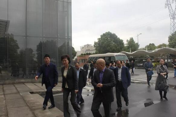 湖南省委常委、省委統(tǒng)戰(zhàn)部部長(zhǎng)黃蘭香一行再次蒞臨湘聯(lián)考察指導(dǎo)