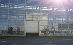 西北重工工業(yè)提升門(mén)案例 - 中出網(wǎng)-智能出入口與停車(chē)充電門(mén)戶(hù)