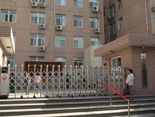 北京出安智能伸縮門(mén)給北京康樂(lè)里小學(xué)不一樣的體驗(yàn)  