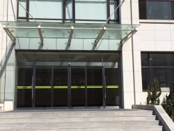 慶賀大連出安智能自動(dòng)門(mén)進(jìn)駐大連武警部隊(duì)