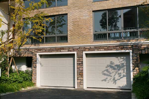 喜迎鄭州出安智能車庫門進(jìn)駐鄭州建業(yè)森林半島