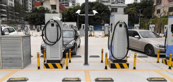 東莞充電樁廠家揭秘充電樁行業(yè)運(yùn)營(yíng)收益差的真相