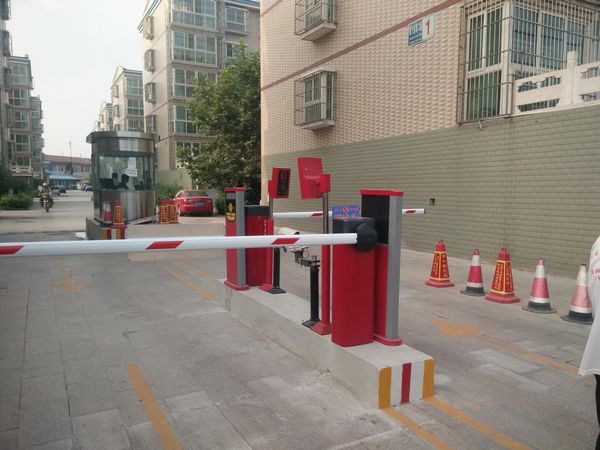 喜迎唐山出安智能道閘進(jìn)駐唐山玉田鳳凰春城