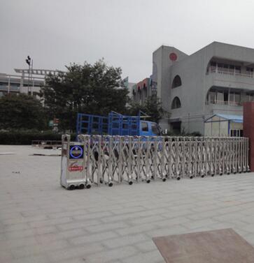 唐山出安智能為唐山建設(shè)集團有限責任公司提供電動伸縮門工程