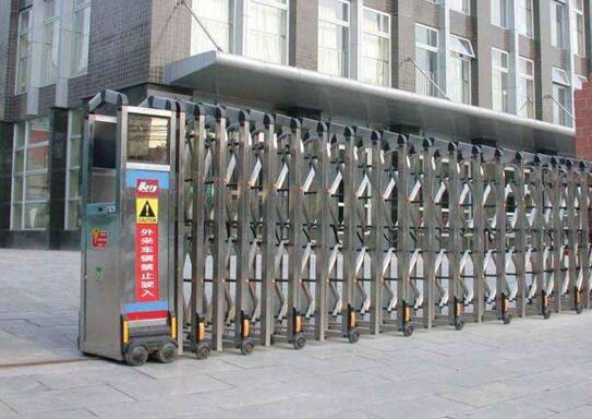 唐山出安智能伸縮門順利進駐公園藝境