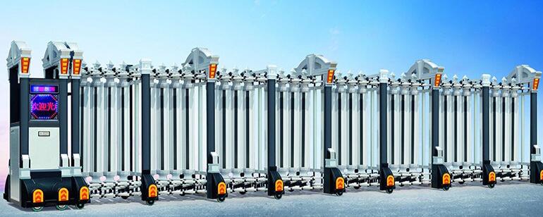 西安出安智能伸縮門安裝在綠地璀璨天城大門口