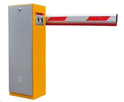 濰坊出安智能道閘成濰坊澳思汀酒店大門口一道美景  