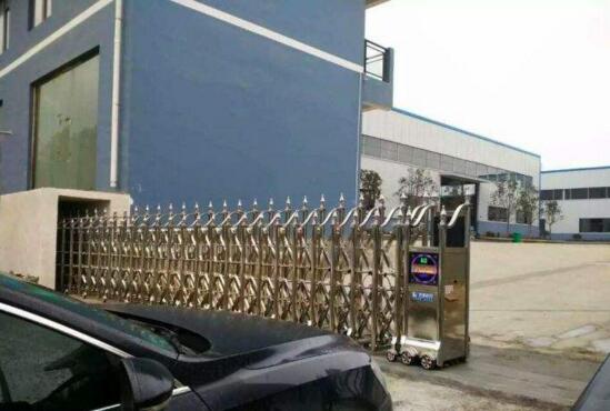 溫州瑞隆智能科技有限公司與溫州出安智能電動(dòng)伸縮門達(dá)成合作協(xié)議