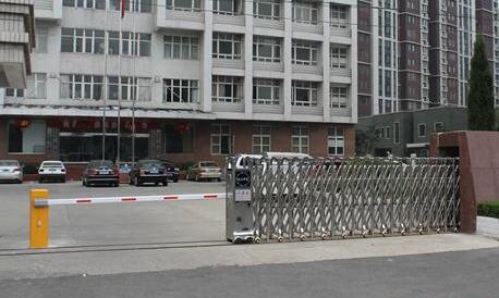 溫州東甌中學(xué)選擇溫州出安智能為電動(dòng)伸縮門供貨商